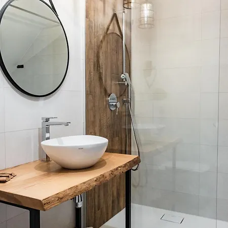 Lesne Πανσιόν 3*